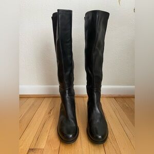 Stuart Weitzman 5050 Boot